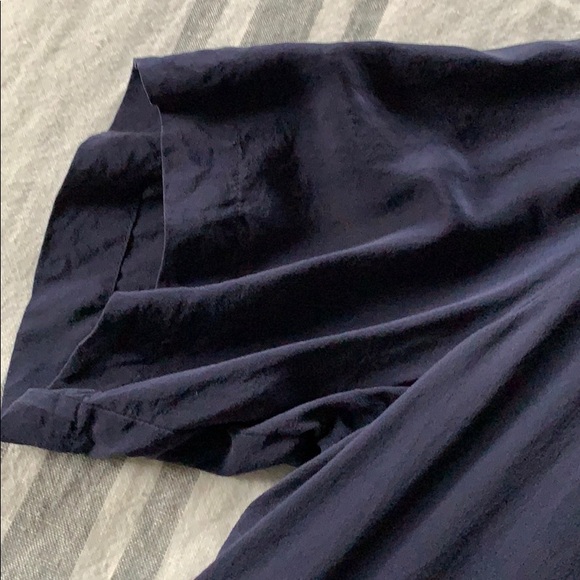 Vintage navy blouse with shoulder pads. - Picture 5 of 5